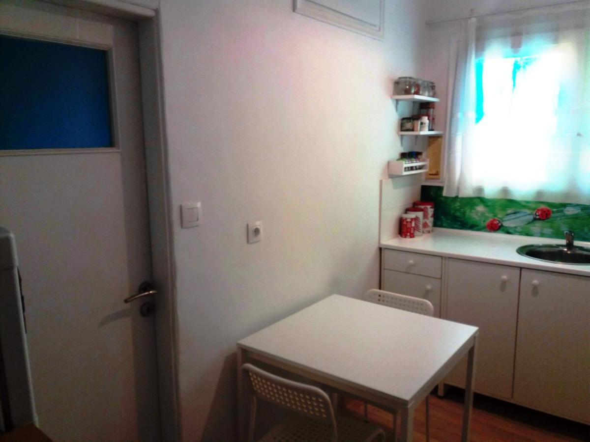 Renovated Apartment In The Center Of Athen Exterior foto